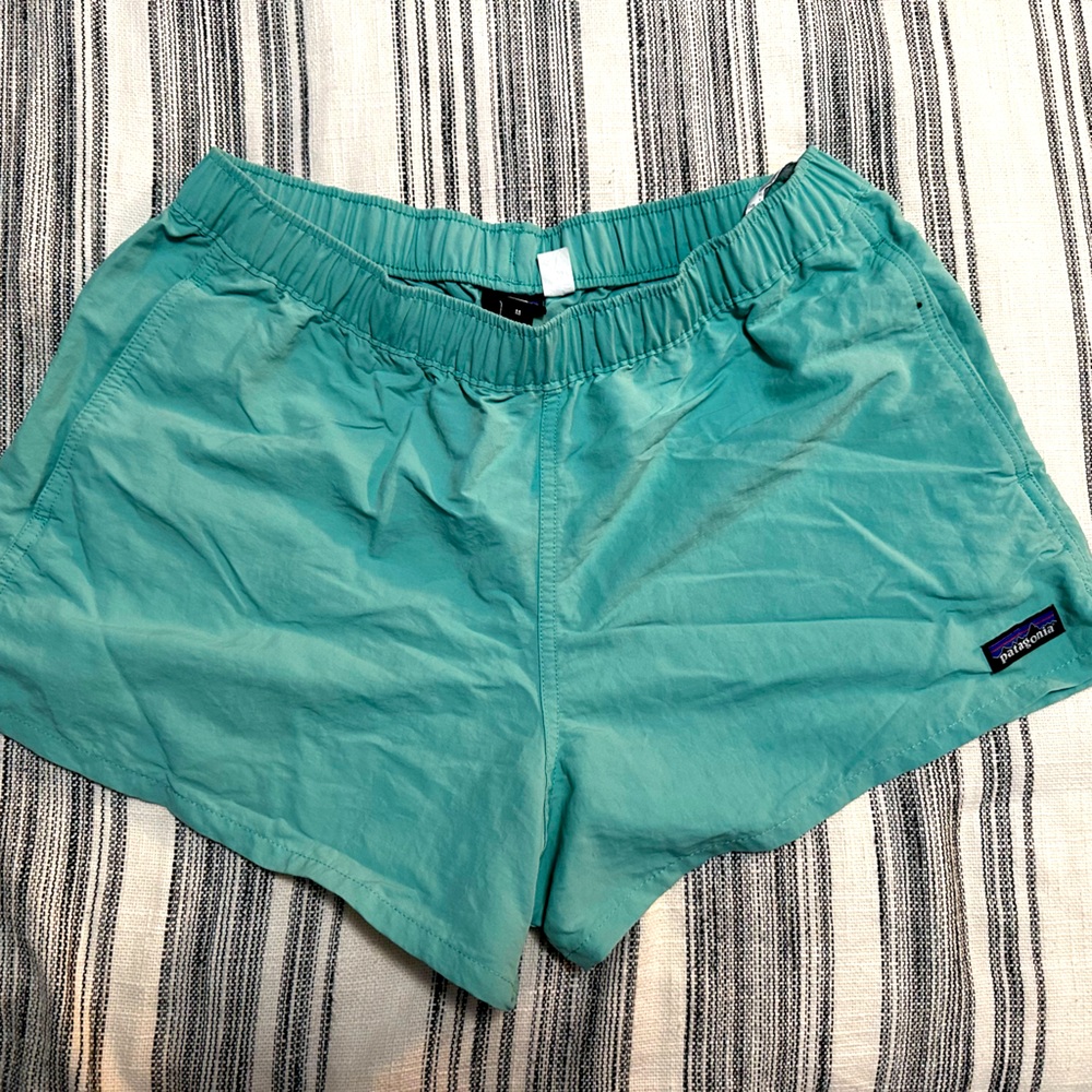 Patagonia Barely Baggies 2.5” shorts